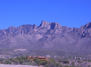 11055 N Joy Faith Dr, Oro Valley, AZ 85737
