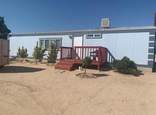 6433 Dos Palmas Rd, Phelan, CA 92371