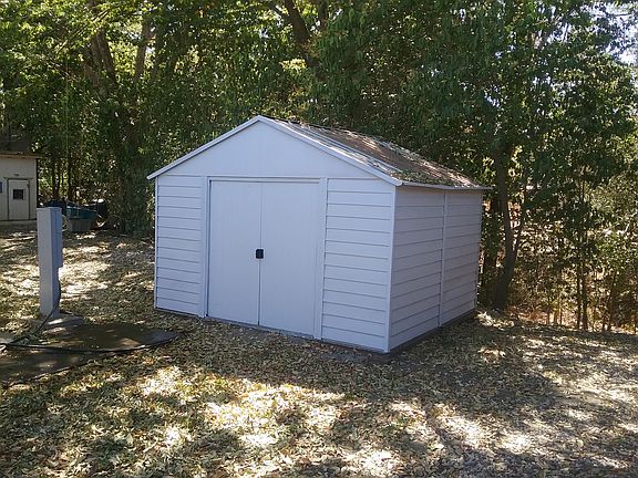 5th image of 5718 Clearwater Dr