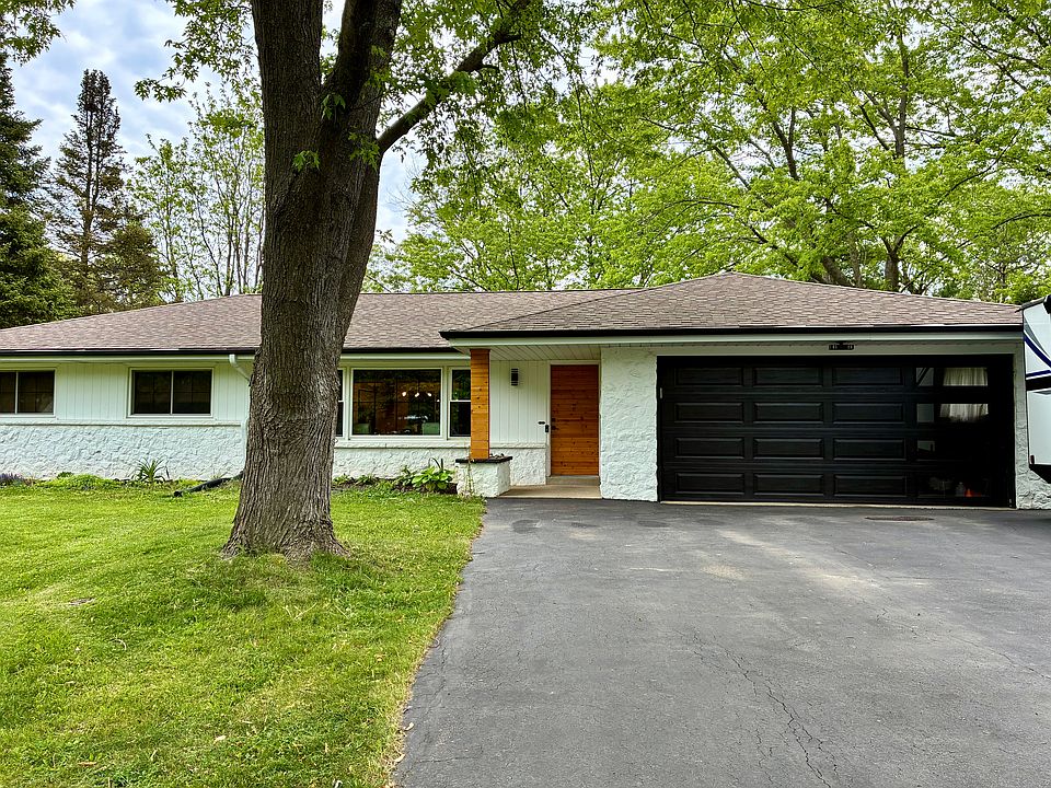 1st image of W150N7132 Country Ln