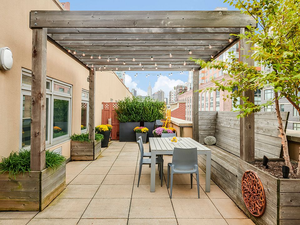 1st image of 240 51st Ave #3S
