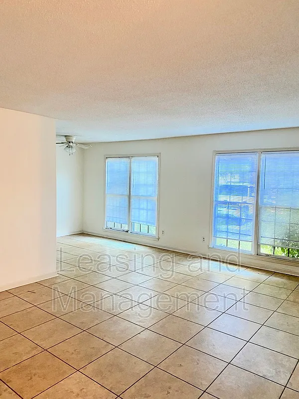 2 bed, 1.0 bath, 1000 sqft, $1,500 — Photo 3