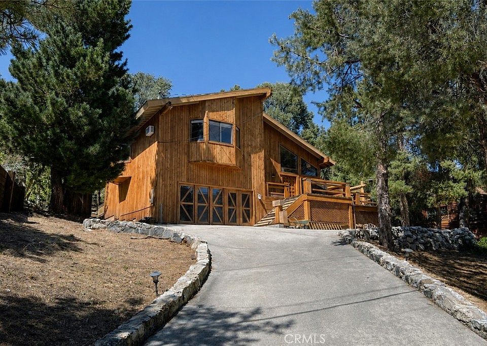 1st image of 16421 Grizzly Dr