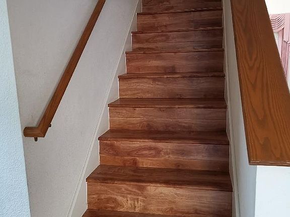 5th image of 1256 Formosa Dr