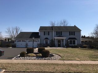 1241 Kemper Dr, Warminster, PA 18974