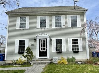 27 Haig Ave, Seekonk, MA 02771