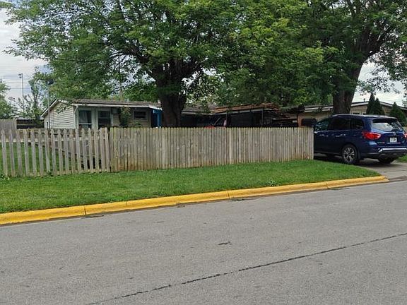 2nd image of 3535 Glorious Rd