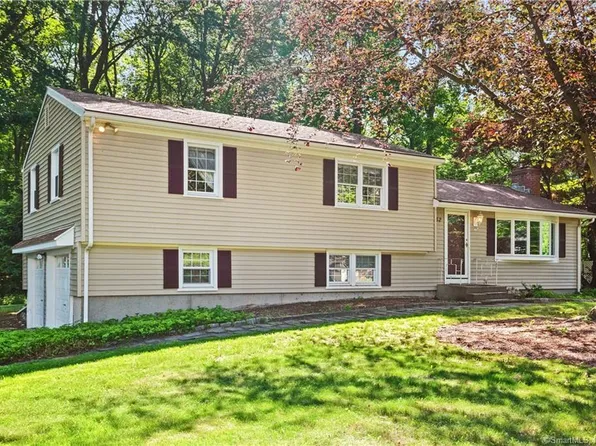 452 Elm Street, Monroe, CT 06468