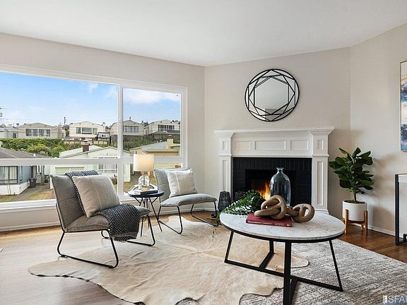 3rd image of 30 Southdale Ave