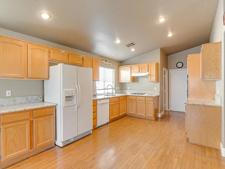 1842 Stablegate Ave — Photo 11