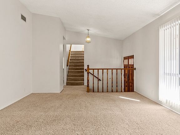 4th image of 658 Valemont Ct