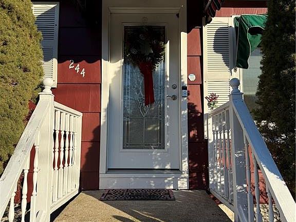 5th image of 244 Stony Acre Dr