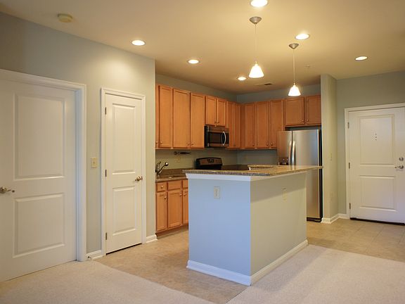 2nd image of 2665 Prosperity Ave APT 201