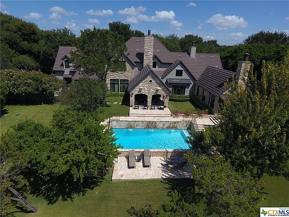4th image of 1052 Riverforest Dr