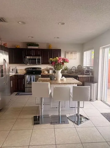 10863 NW 53rd Ln — Photo 11
