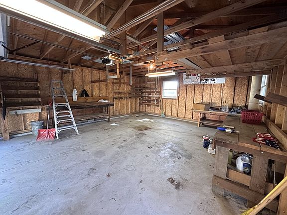 5th image of 147 7th St