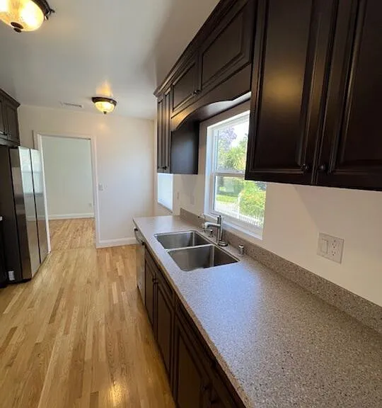 15605 S Berendo Ave — Photo 26