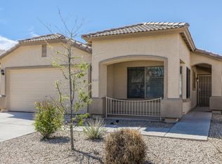 2555 E Silversmith Trl, San Tan Valley, AZ 85143