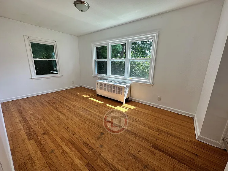 538 1st Ave #1 — Photo 5