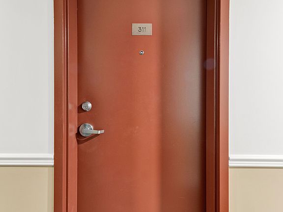 4th image of 16 Westbury Rd Unit 311