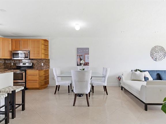 4th image of 7680 SW 82nd St APT H121