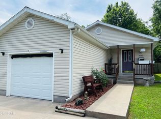 2622 E 5th St, Joplin, MO 64801