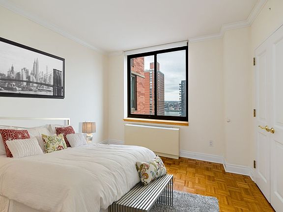 3rd image of 400 E 90th St APT 23A
