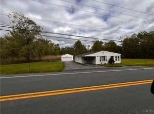 9572 Caughdenoy Rd, Brewerton, NY 13029