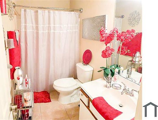3rd image of 19518 Narcissus Brook Ln