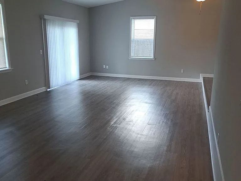 5921 Howard Rd — Photo 8