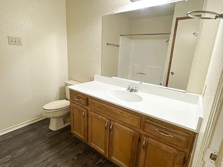 721 Avenue A #8 — Photo 22