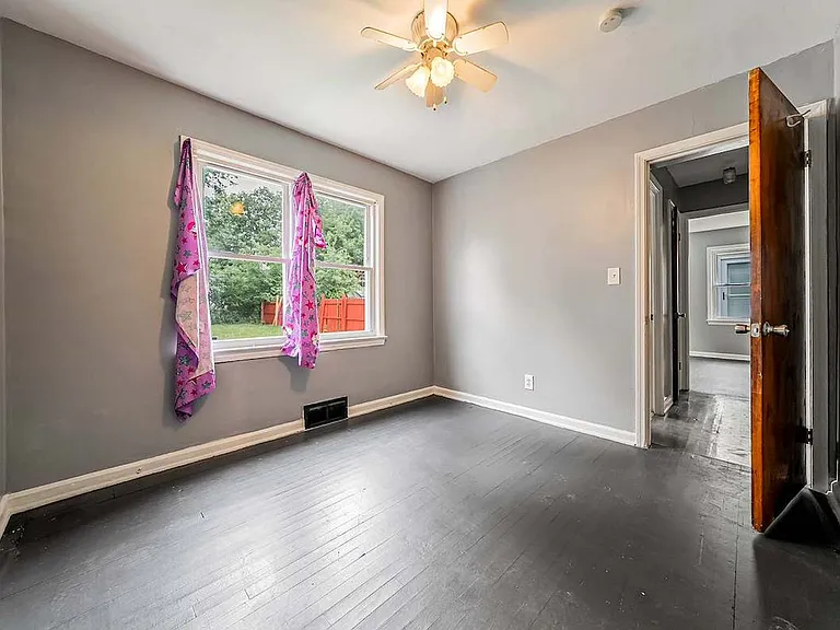 2533 Greenvale Rd — Photo 29