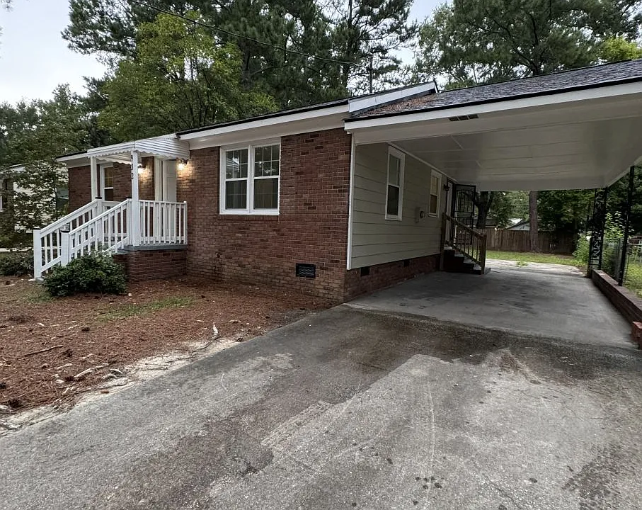 932 Long Ave