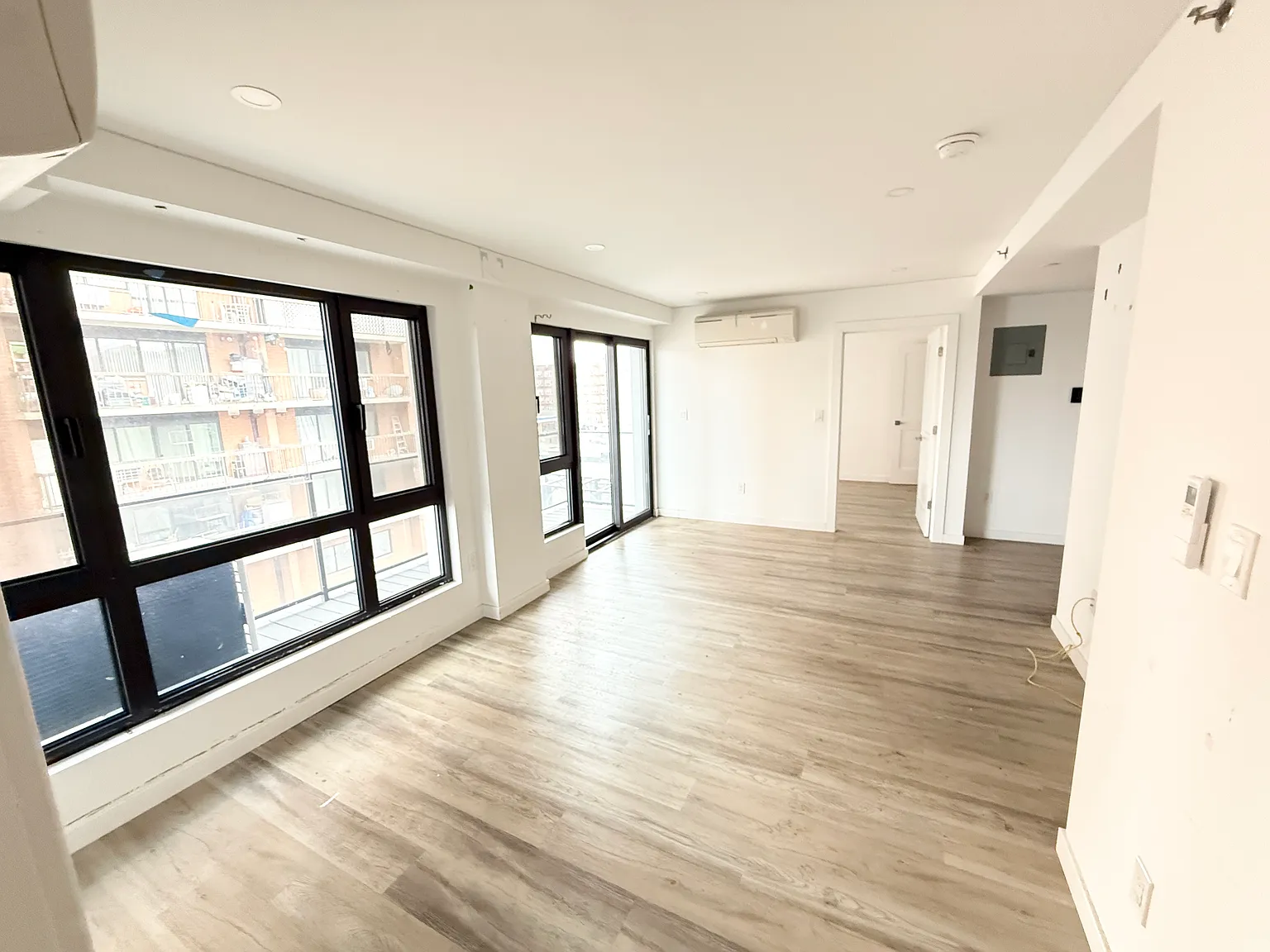 2 bed, $3,100 — Photo 2