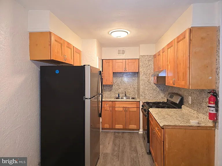 6135 Old York Rd #1/2-1 — Photo 26