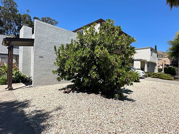 2nd image of 1386 Southwood Dr