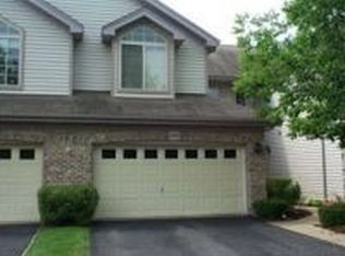 1590 N Saint Marks Pl, Palatine, IL 60067