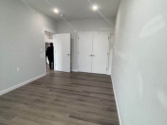 2nd image of 121 Fair St #5