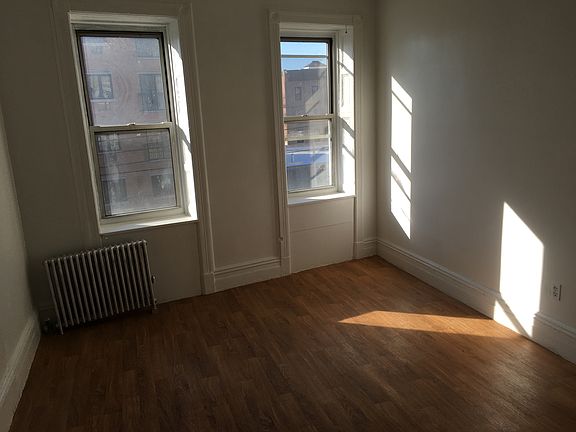 4th image of 22-1 Astoria Blvd #2