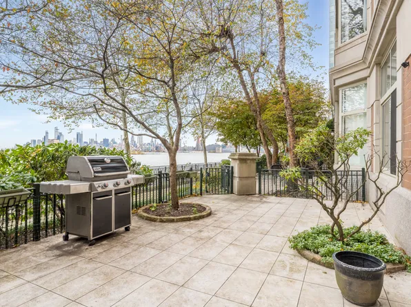 20 2nd Street image 4 of 39