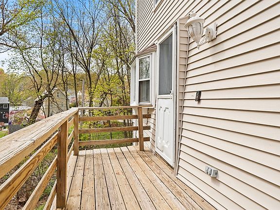 3rd image of 25 Pinedale Rd #1