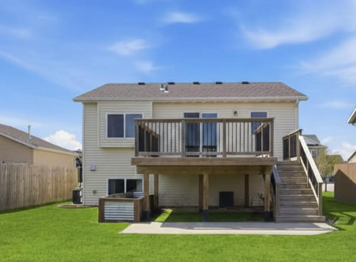 3 bed, 1696 sqft, $2,200 — Photo 3