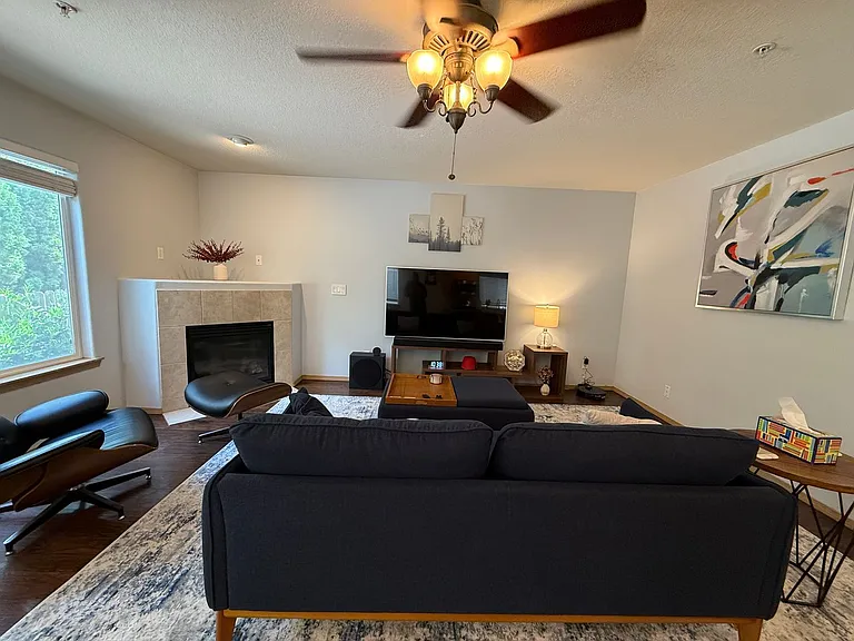 19973 Kendall Ln — Photo 4