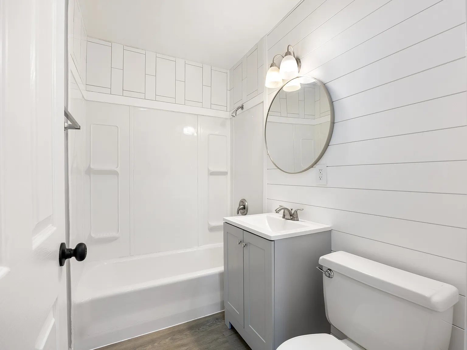 2 bed, 990 sqft, $1,450 — Photo 3
