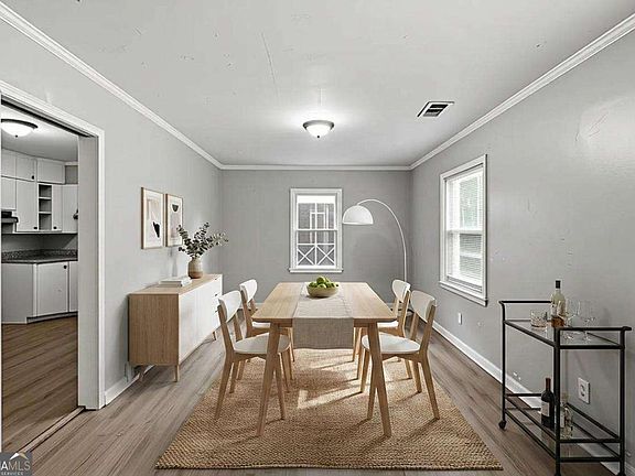 3rd image of 1682 Altadena Pl SW