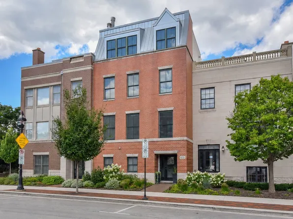 460 Pennsylvania Ave APT B, Glen Ellyn, IL 60137