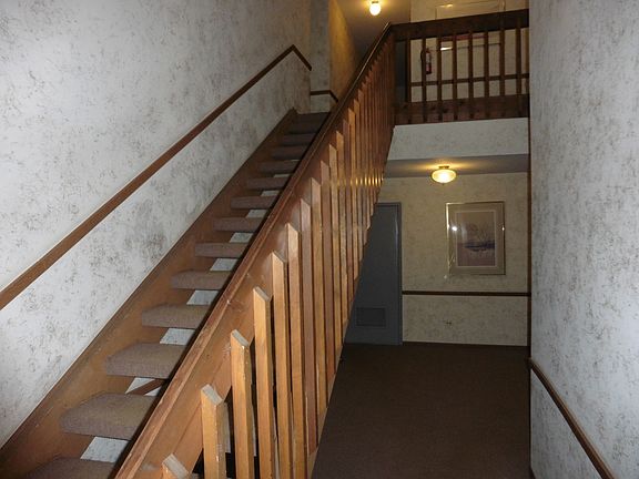 2nd image of 1604 W Partridge Ln Unit 5