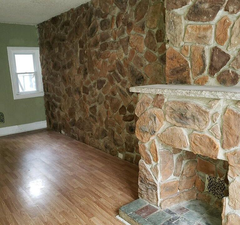 1st image of 2445 N Gratz St