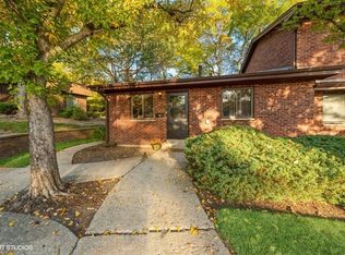 1101 Geneva Ln, Lake Zurich, IL 60047