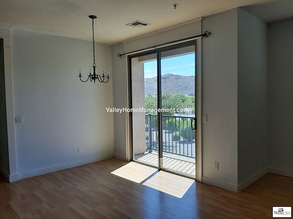 4th image of 2828 E Donner Dr